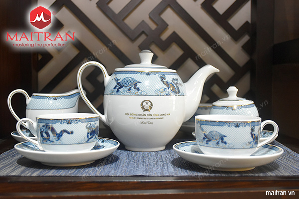 Bộ trà Tứ Linh in logo HĐND tỉnh Long An